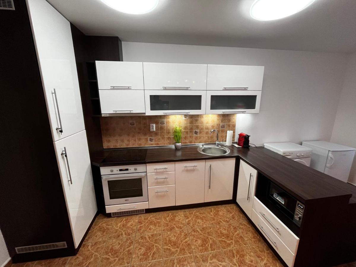 Apartman Nico Dunajská Streda Esterno foto